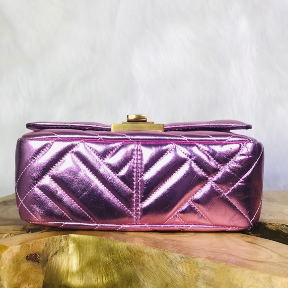 Michael Kors Vivianne Shoulder Flap Leather Bag - Picture 5 of 8